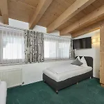 Landhaus Zirmhof *